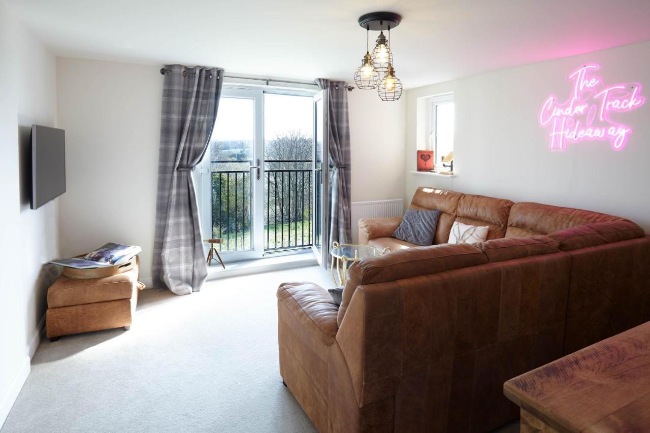 Host & Stay - The Cinder Track Hideaway Whitby Exterior foto